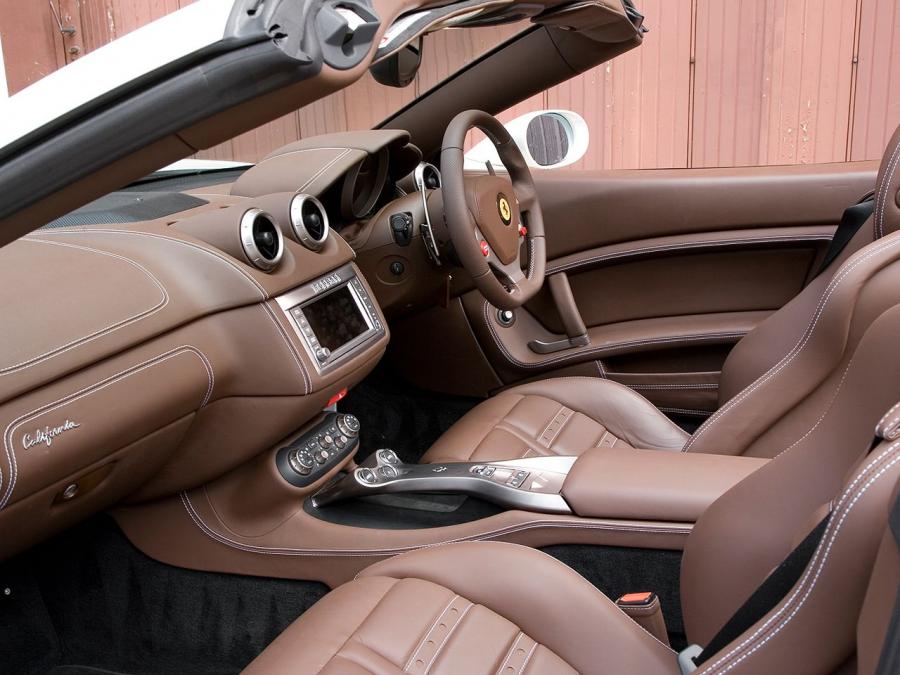  Ferrari California 2009 года  (UK) (фото 7 из 11)